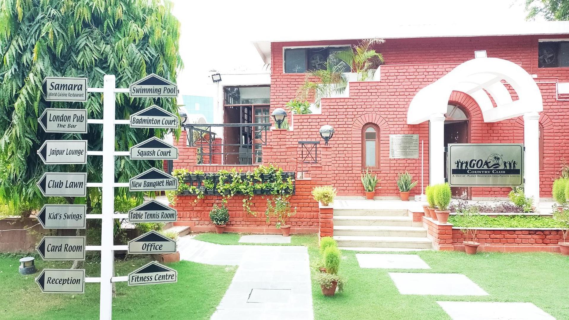 Goa Country Club Hotel Gurgaon Exterior photo