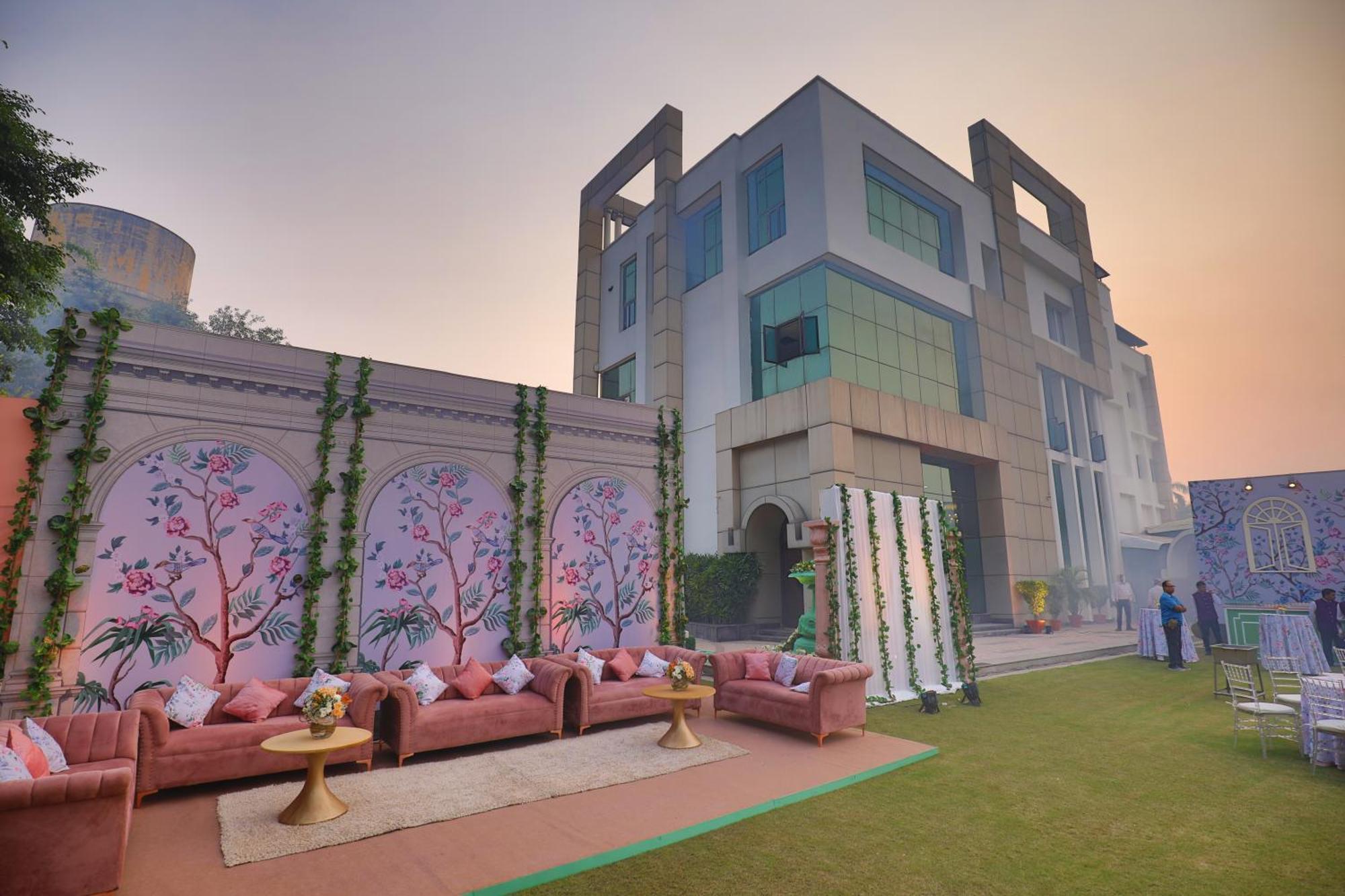 Goa Country Club Hotel Gurgaon Exterior photo